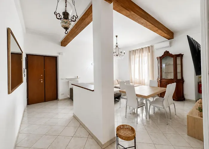 Trastevere Garden House - Historic With Large Garden דירה רומא