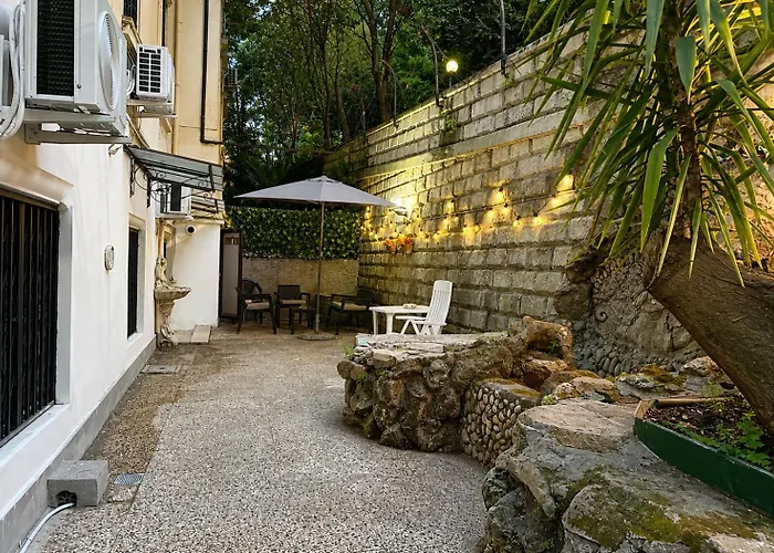 Apartment Trastevere Garden House - Historic With Large Garden *